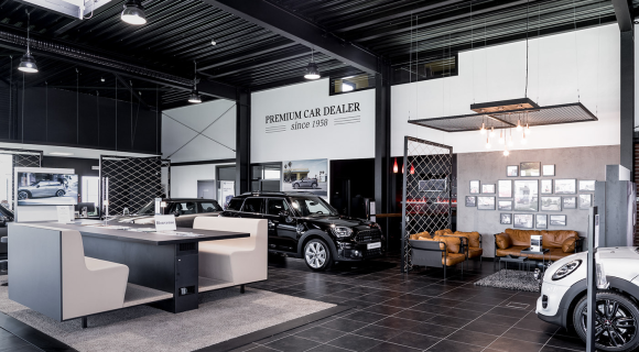 Thi Công Nhà Thép Tiền Chế Làm Gara - Showroom Ô Tô