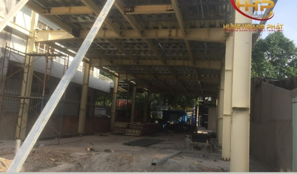 THI CÔNG NHÀ PHỐ THÉP TIỀN CHẾ TẠI THỦ DẦU MỘT BÌNH DƯƠNG