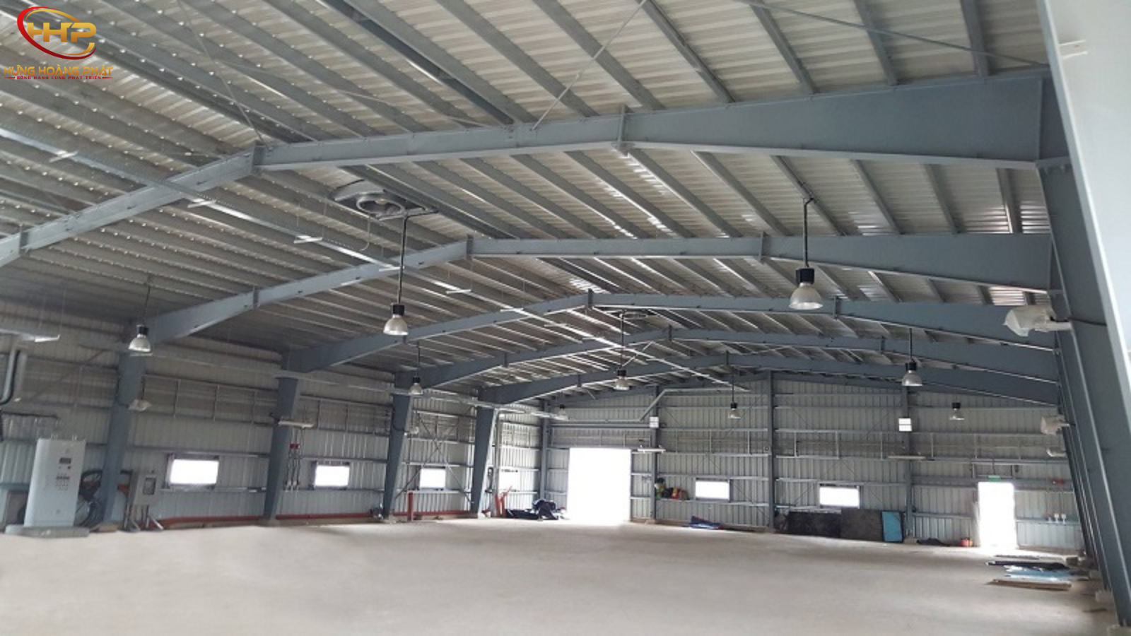 Nhà Thép Tiền Chế Cho Kho Chứa Hàng
