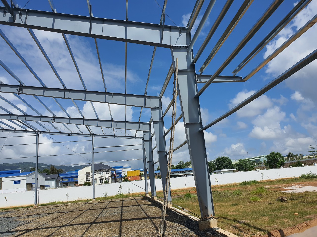 Chuyên thiết kế thi công nhà kho thép tiền chế