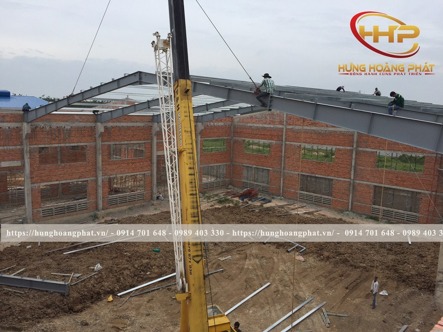 nhà thép tiền chế trọn gói Bình Dương 1