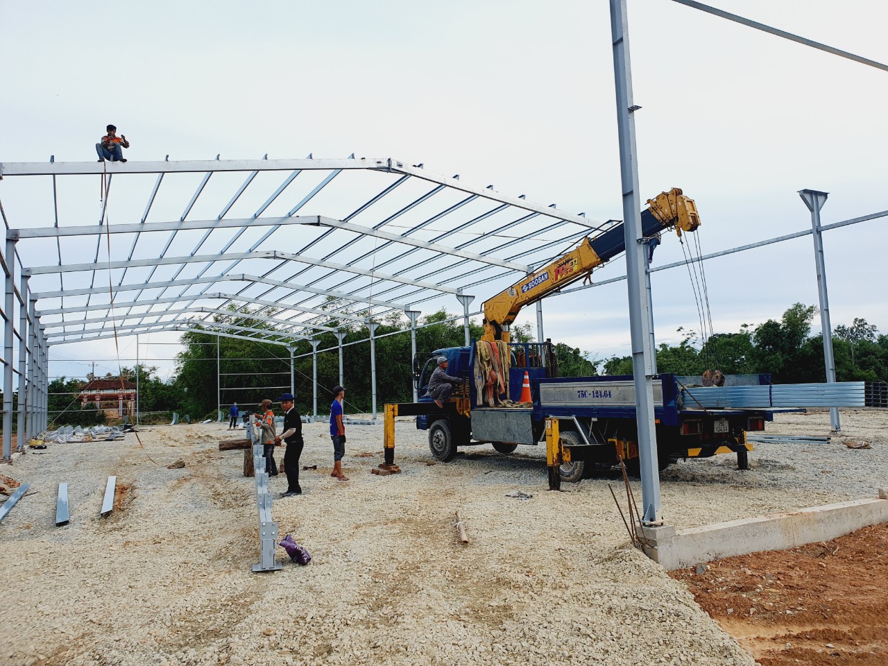 Thi công nhà thép tiền chế 1 tầng