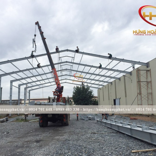 Nhà xưởng 2000m2